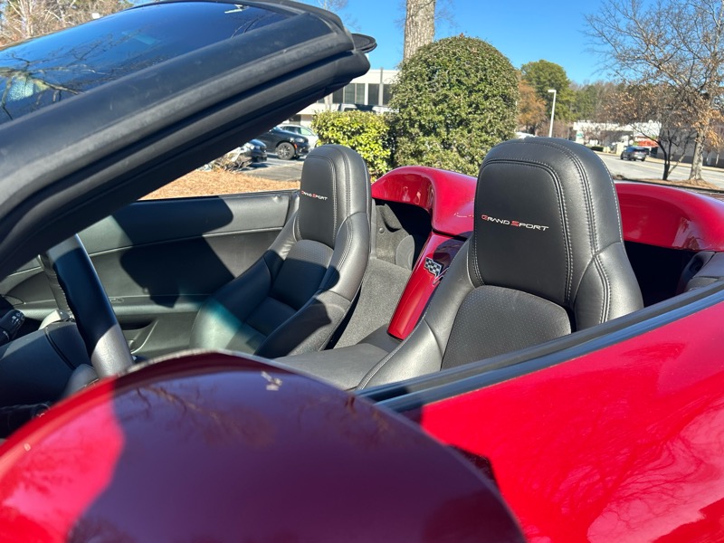 Chevrolet Corvette 2dr Conv Z16 Grand Sport w/3LT 2011