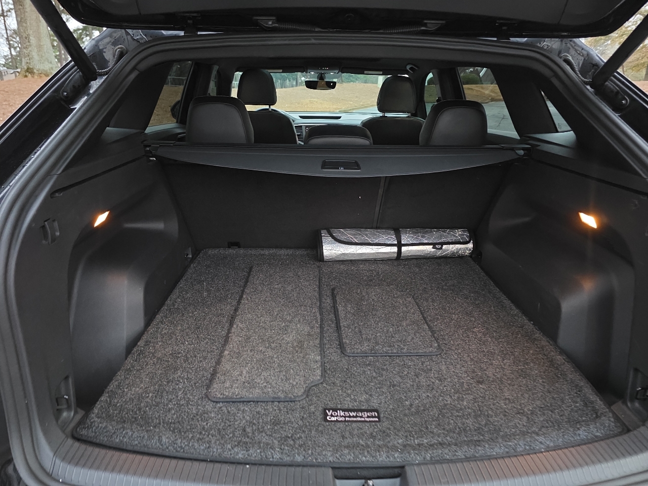 Volkswagen Atlas Cross Sport 3.6L V6 SE w/Technology FWD 2021