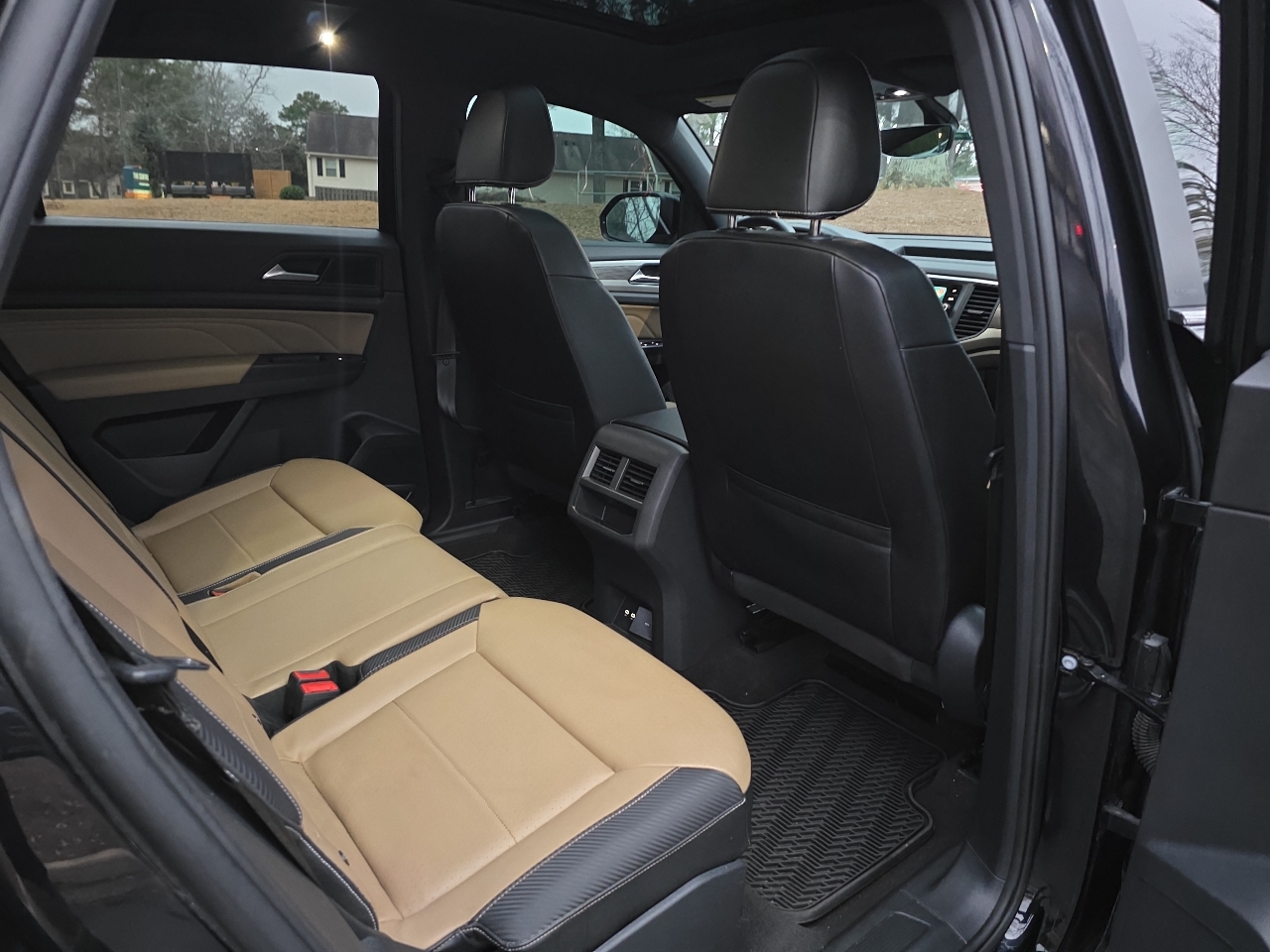 Volkswagen Atlas Cross Sport 3.6L V6 SE w/Technology FWD 2021