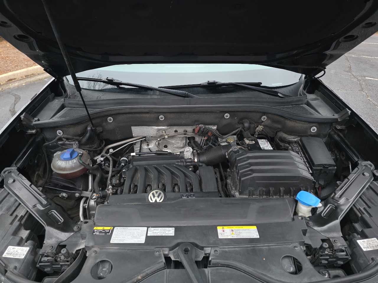 Volkswagen Atlas Cross Sport 3.6L V6 SE w/Technology FWD 2021