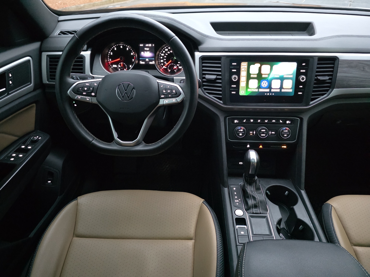 Volkswagen Atlas Cross Sport 3.6L V6 SE w/Technology FWD 2021