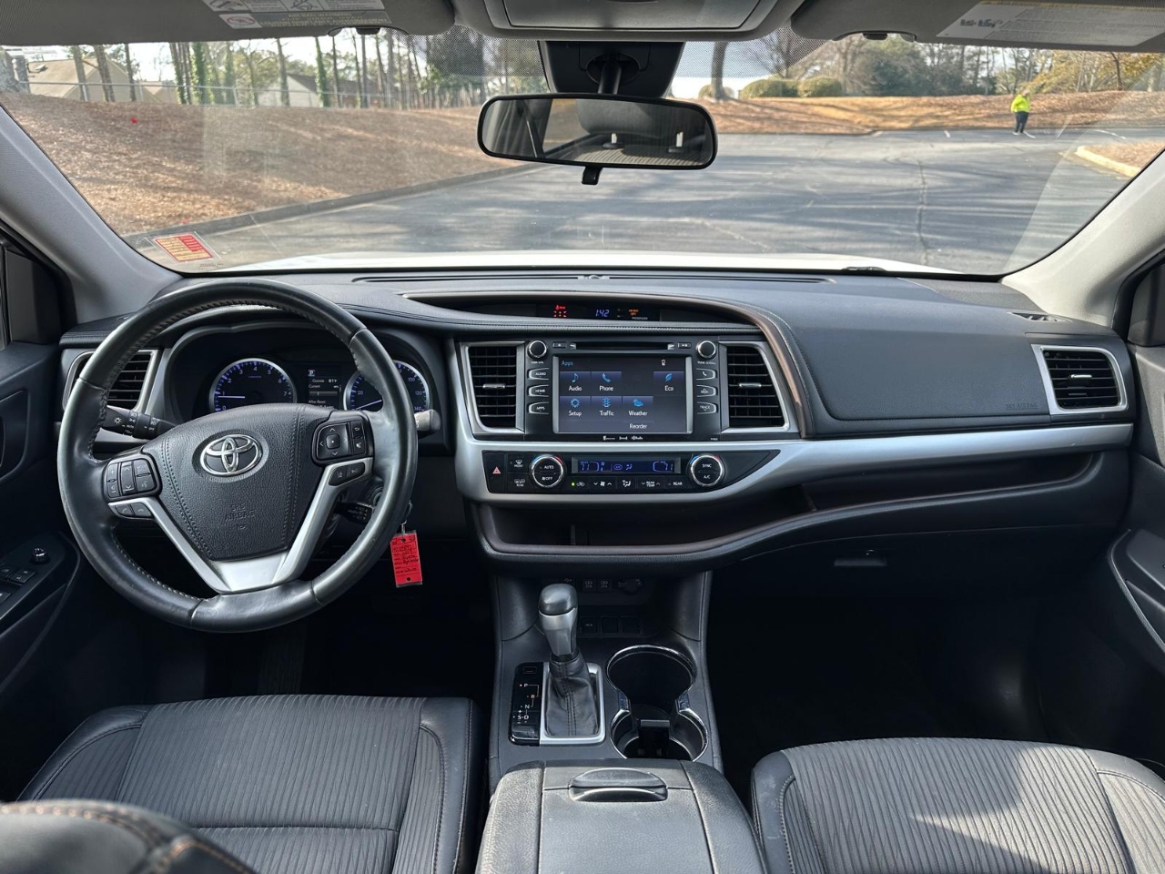 Toyota Highlander LE Plus FWD V6 2019
