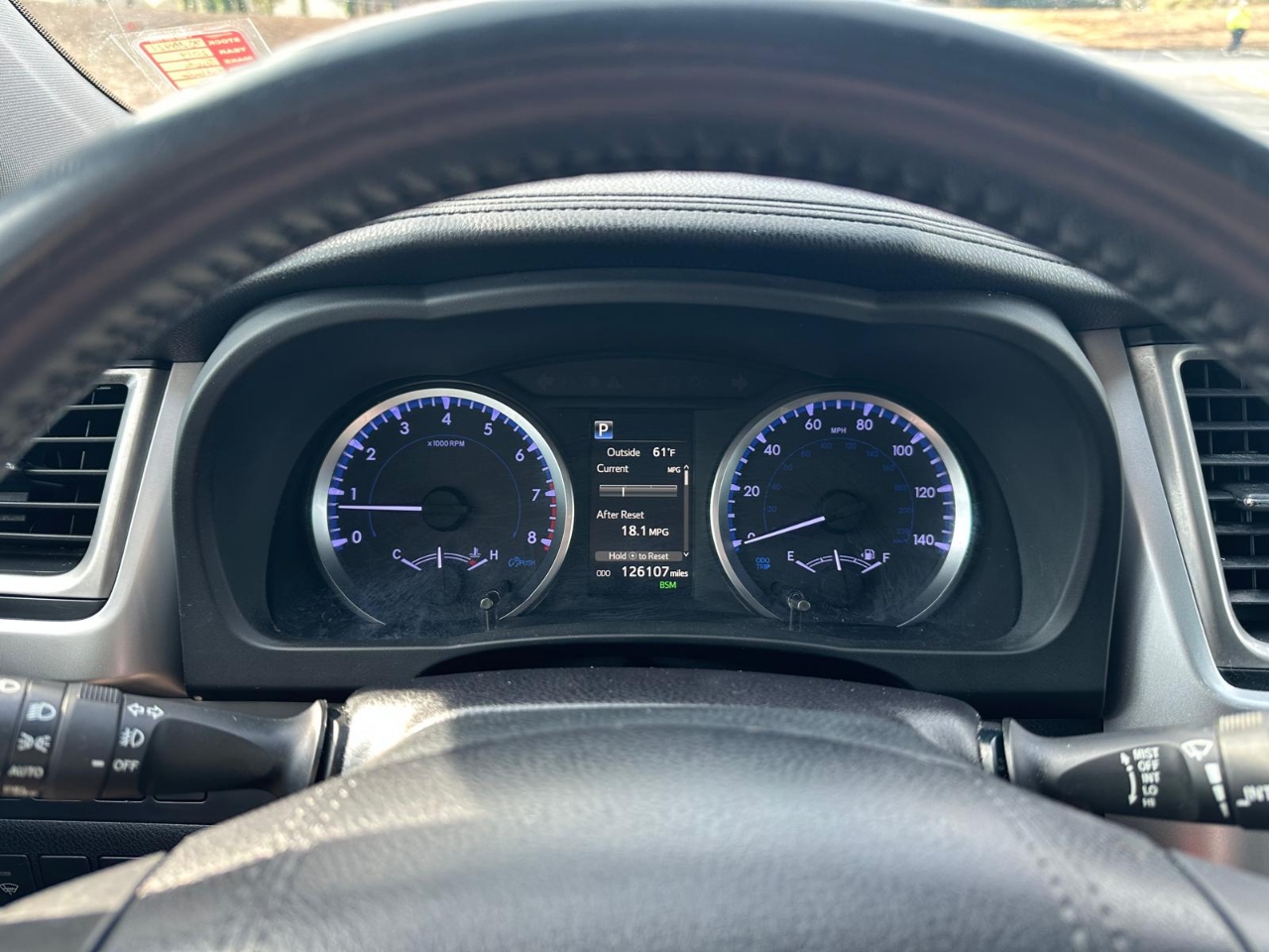 Toyota Highlander LE Plus FWD V6 2019