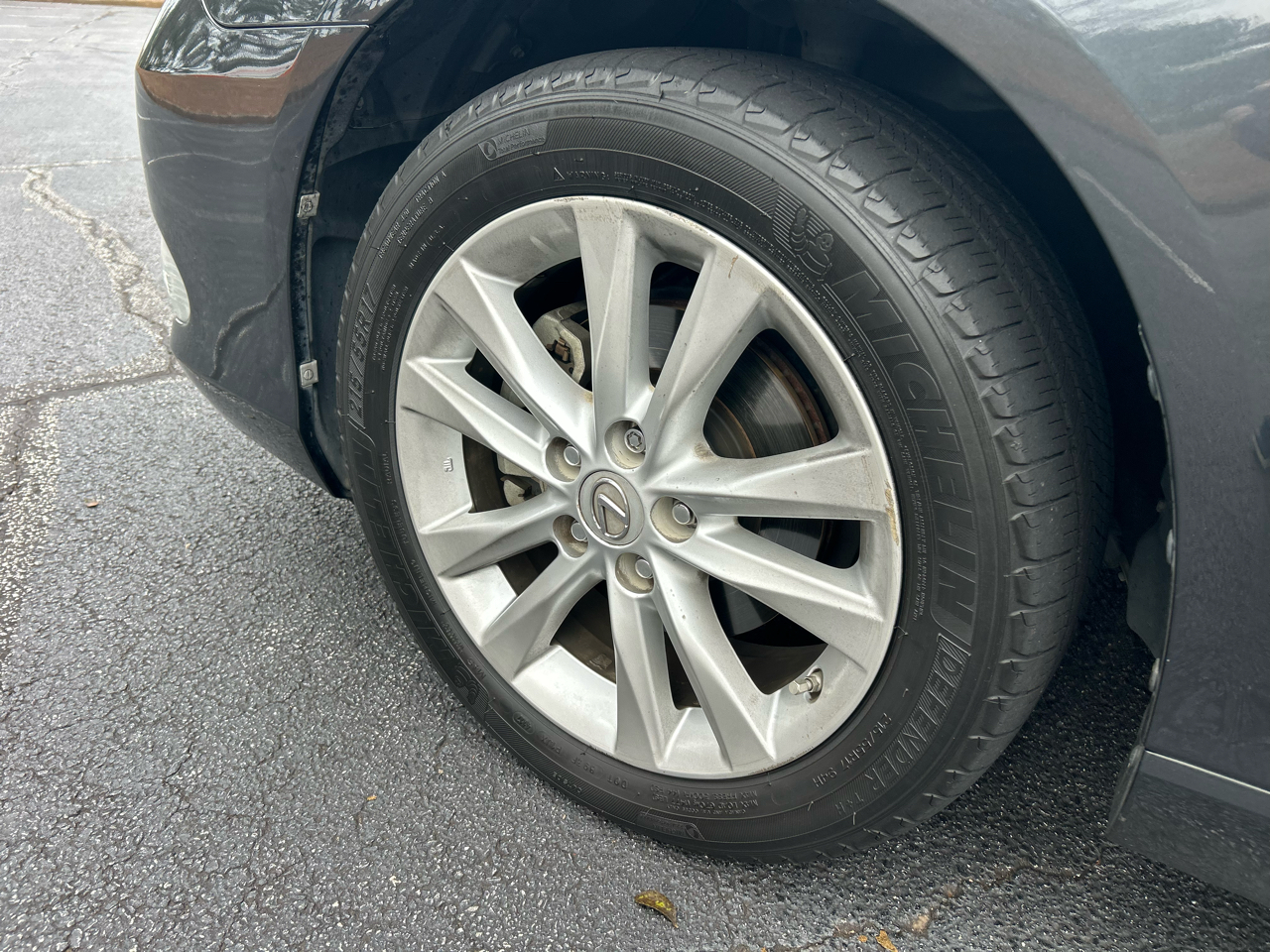 Lexus ES 350 4dr Sdn 2011