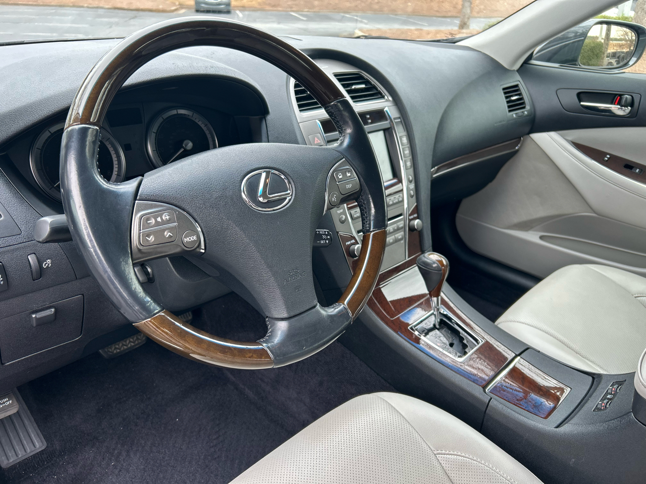 Lexus ES 350 4dr Sdn 2011