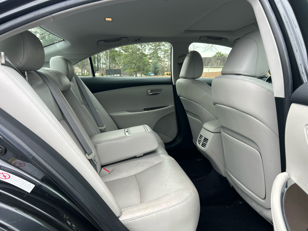 Lexus ES 350 4dr Sdn 2011