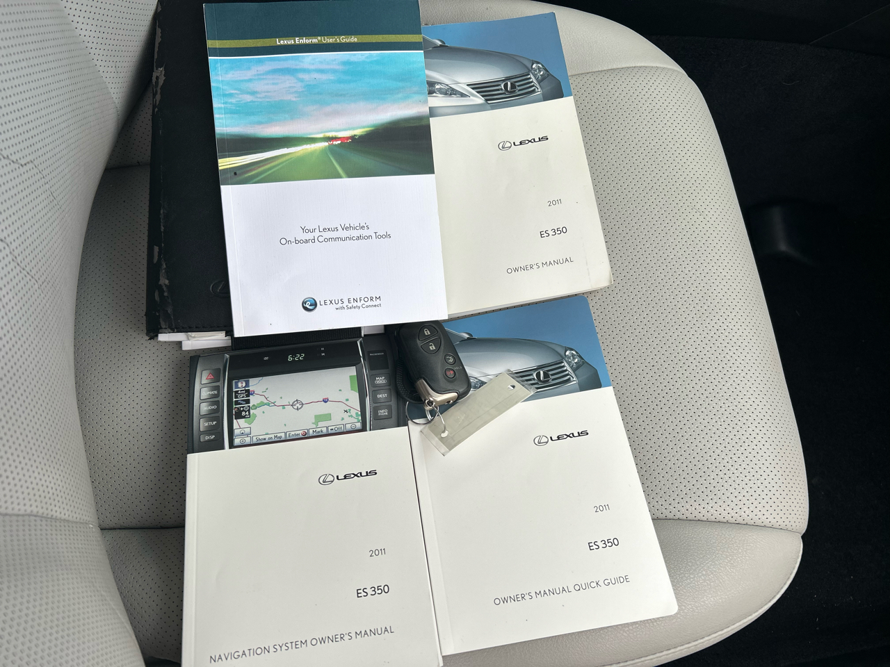 Lexus ES 350 4dr Sdn 2011