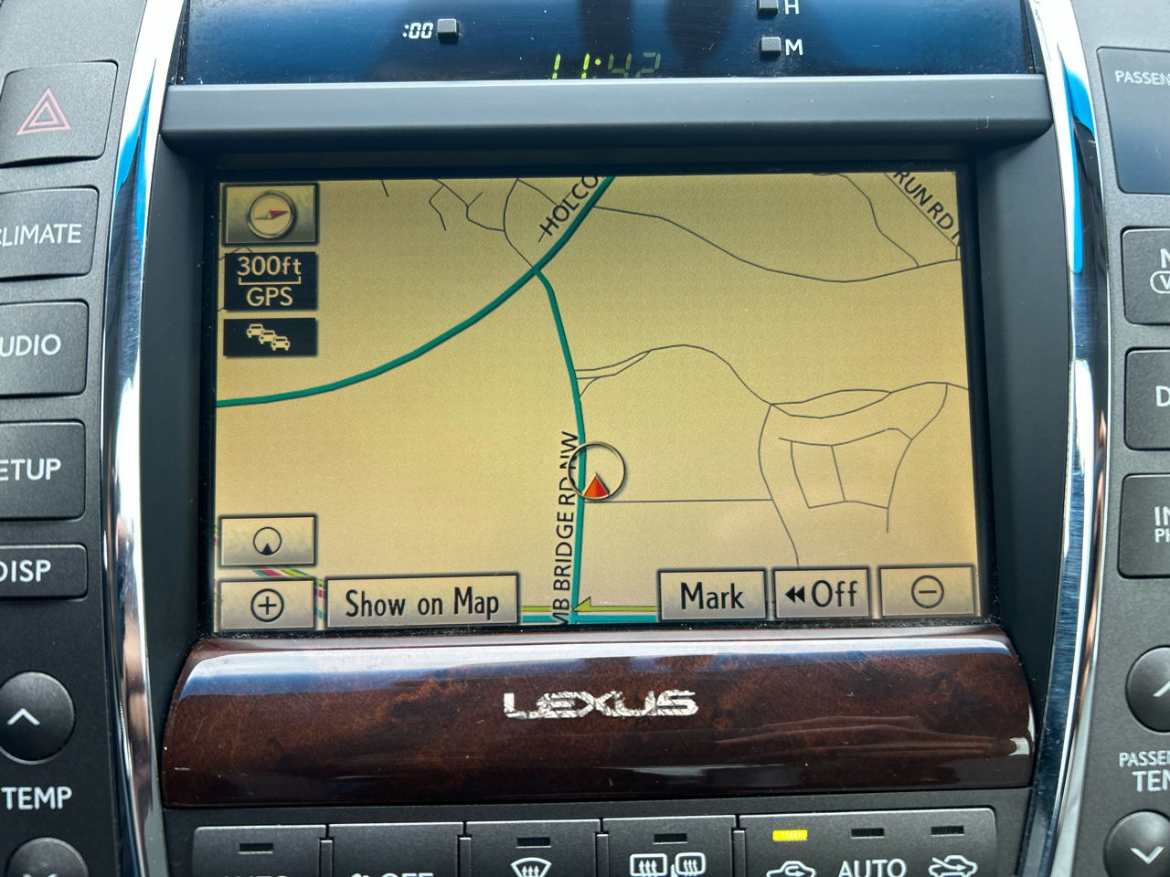 Lexus ES 350 4dr Sdn 2011