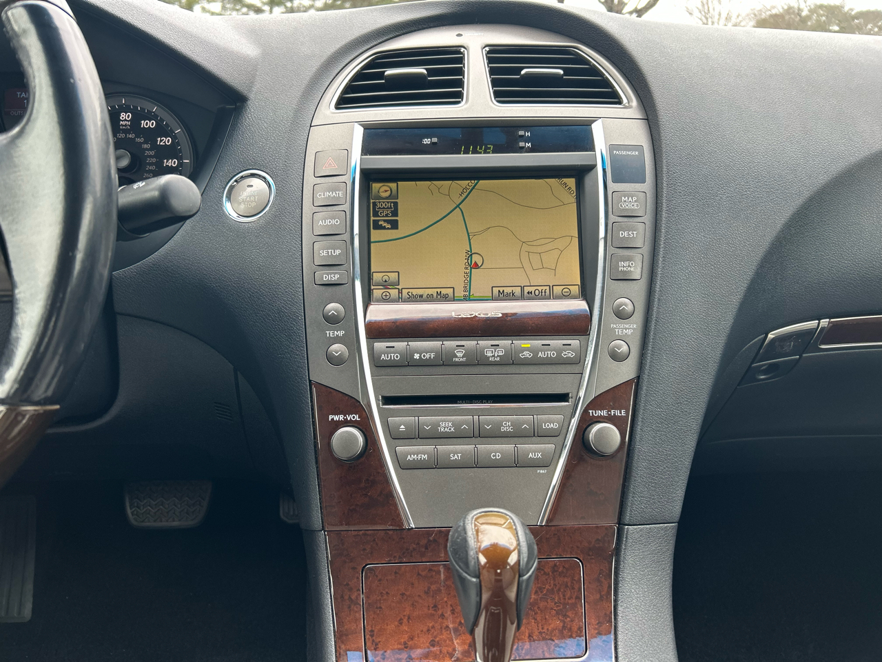 Lexus ES 350 4dr Sdn 2011