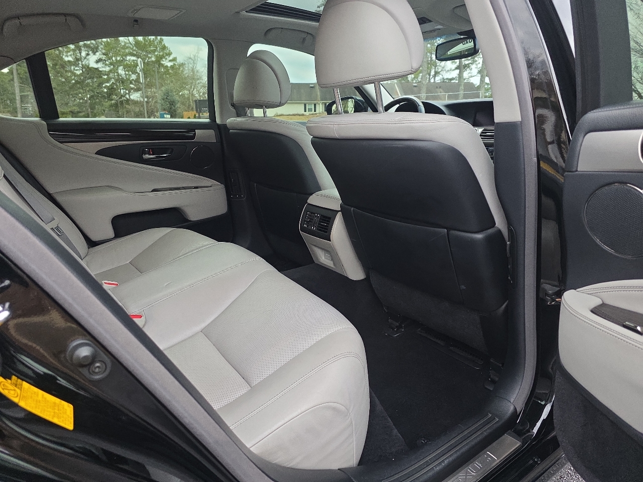 Lexus LS 460 4dr Sdn RWD 2013