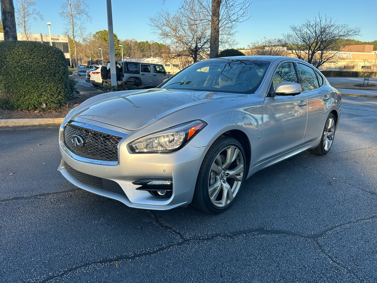 Infiniti Q70 3.7 RWD 2016
