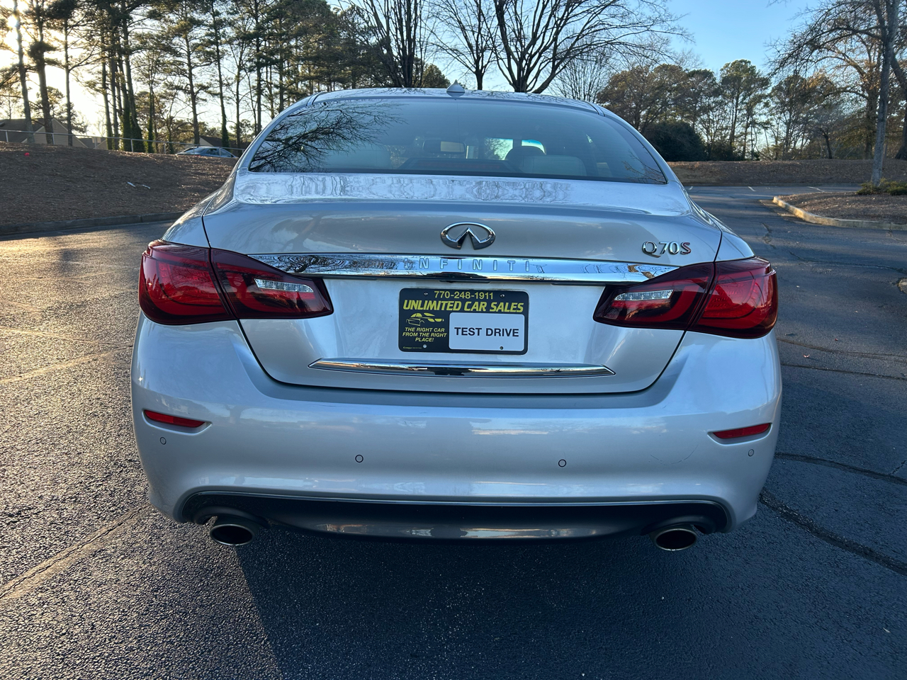 Infiniti Q70 3.7 RWD 2016