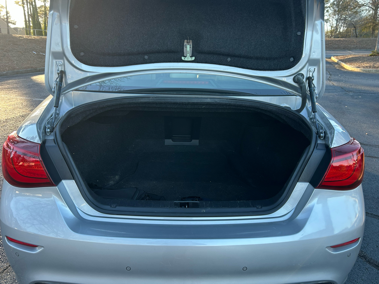 Infiniti Q70 3.7 RWD 2016