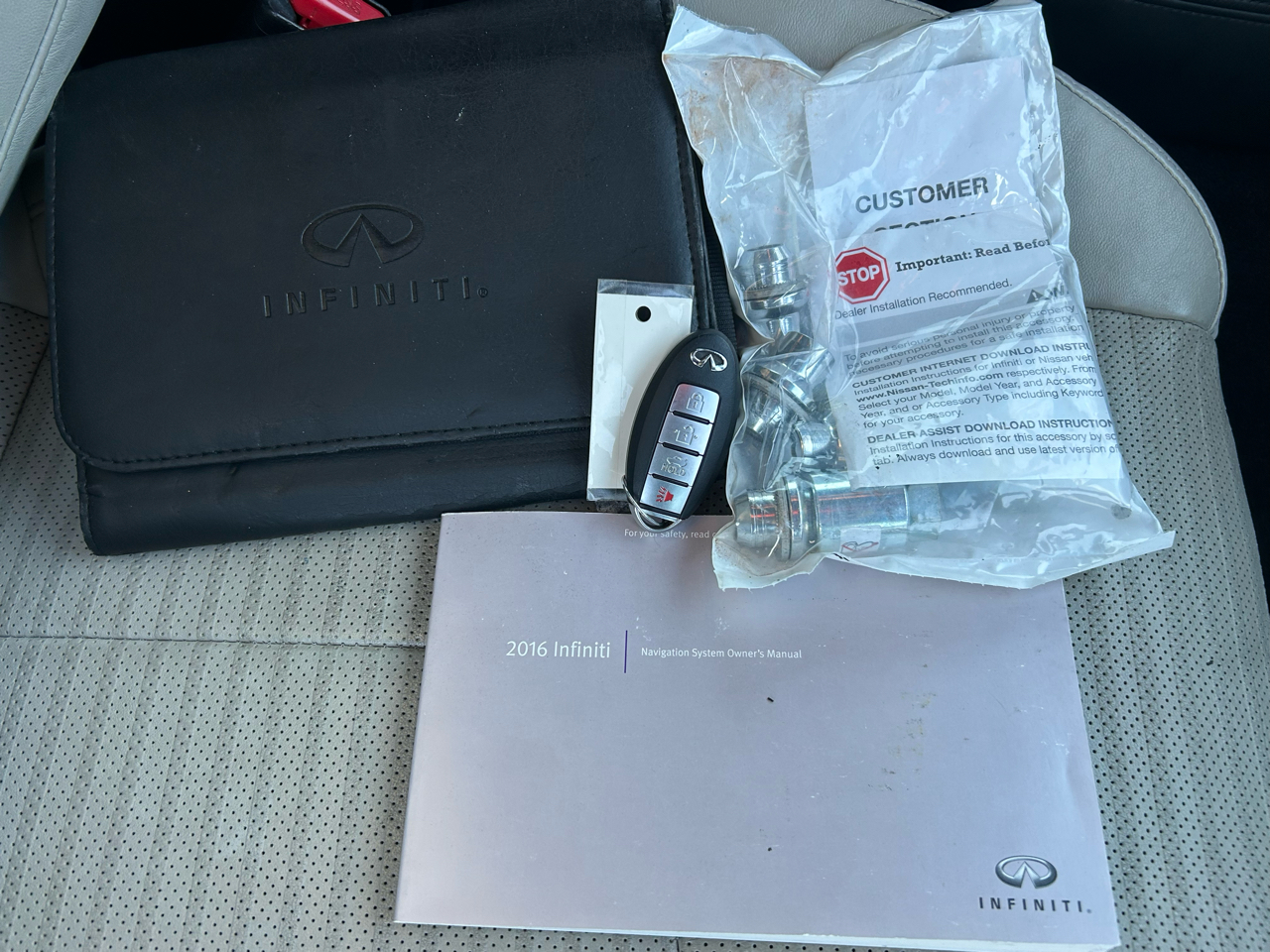 Infiniti Q70 3.7 RWD 2016