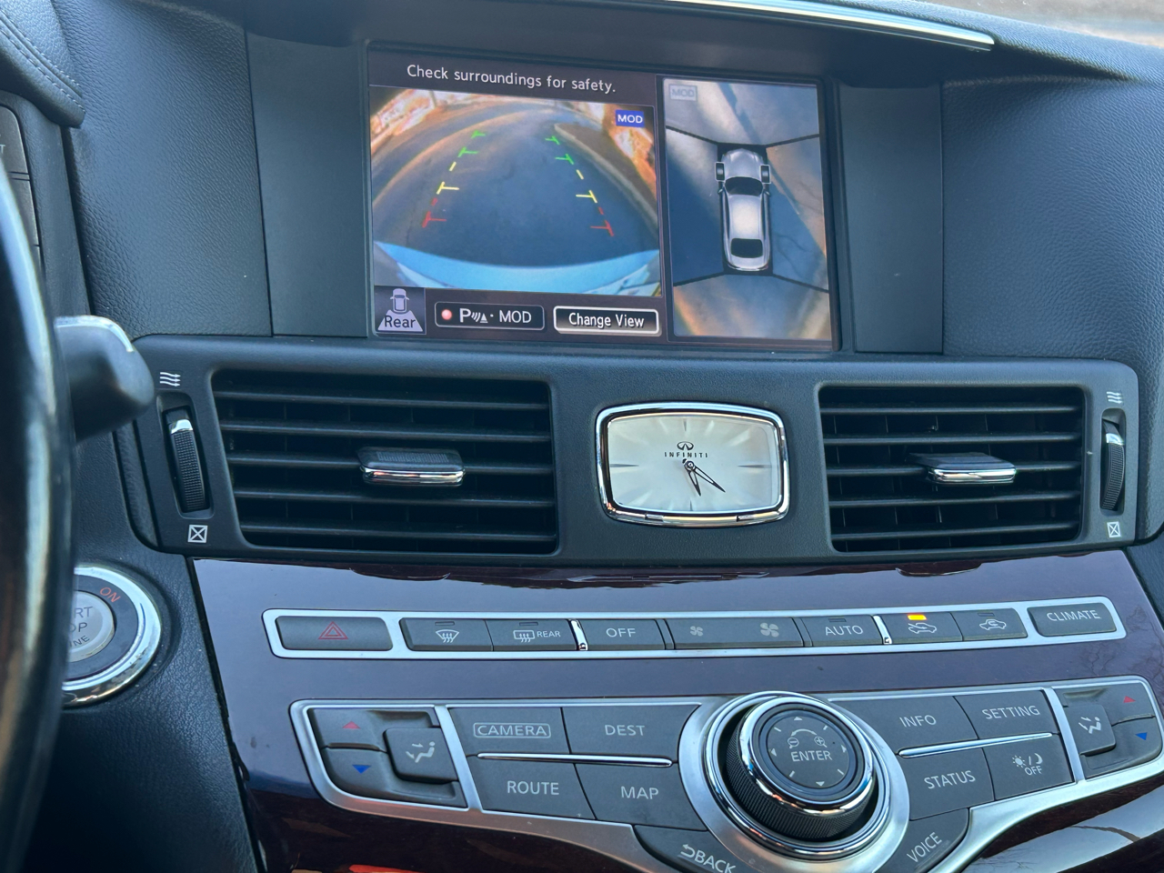 Infiniti Q70 3.7 RWD 2016