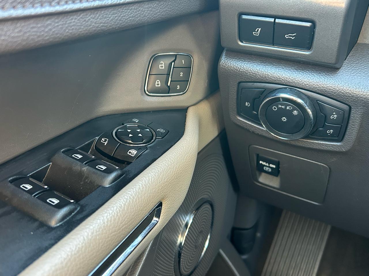 Ford Expedition Max XLT 4x4 2021