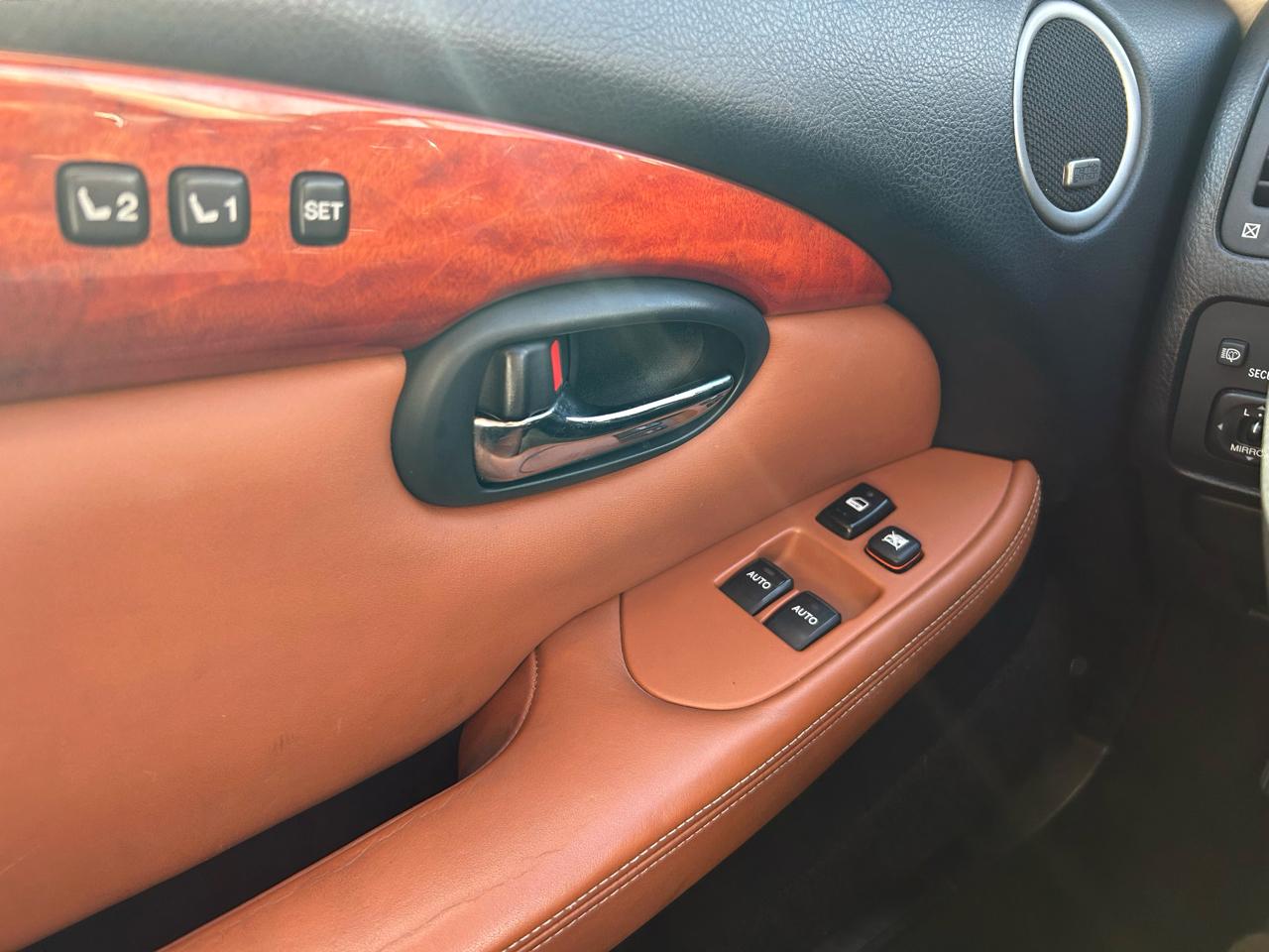 Lexus SC 430 2D Hardtop Convt 2004