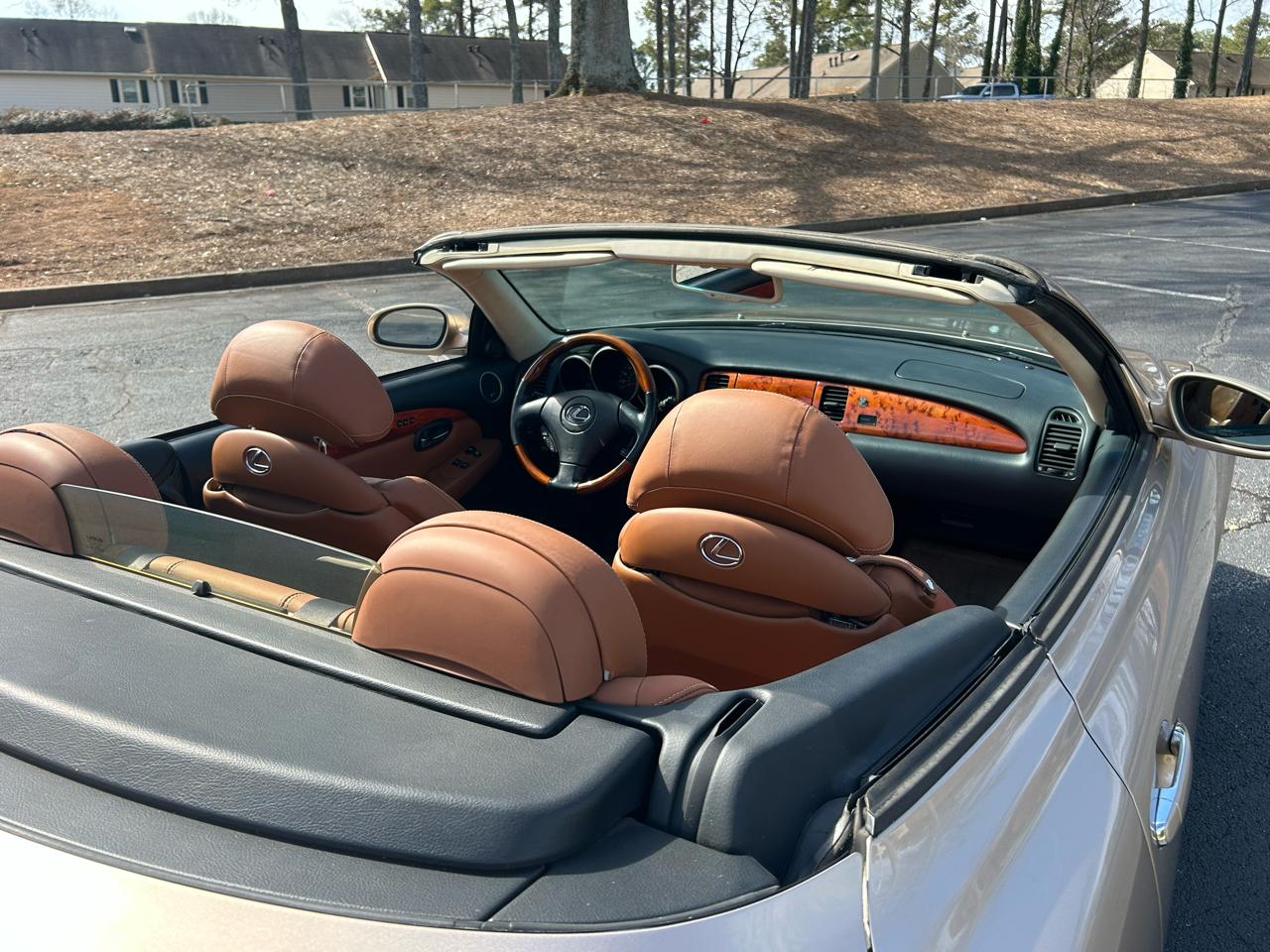 Lexus SC 430 2D Hardtop Convt 2004