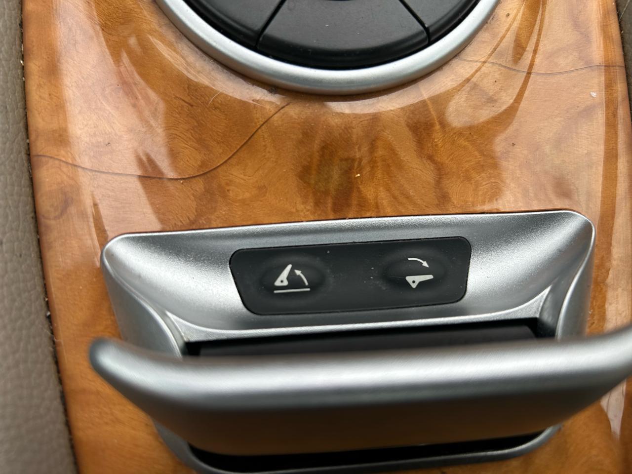 Mercedes-Benz SL-Class 2dr Roadster 5.5L V8 2008