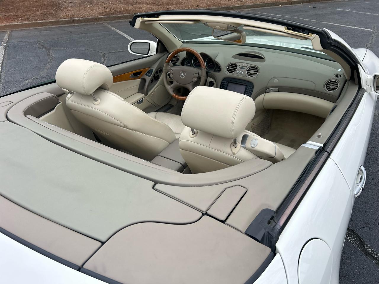 Mercedes-Benz SL-Class 2dr Roadster 5.5L V8 2008