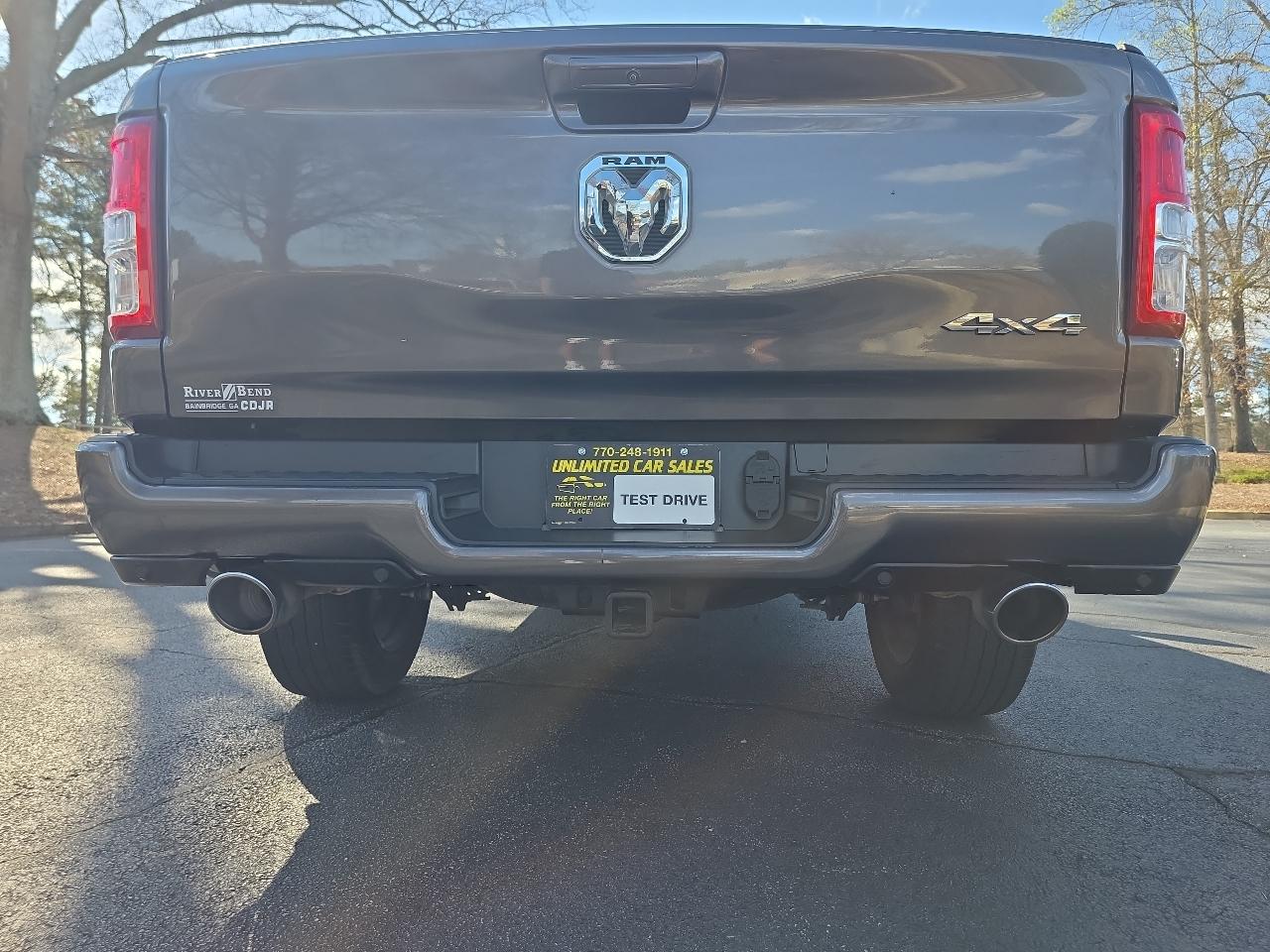 RAM 1500 Laramie 4x4 Crew Cab 5'7" Box 2021