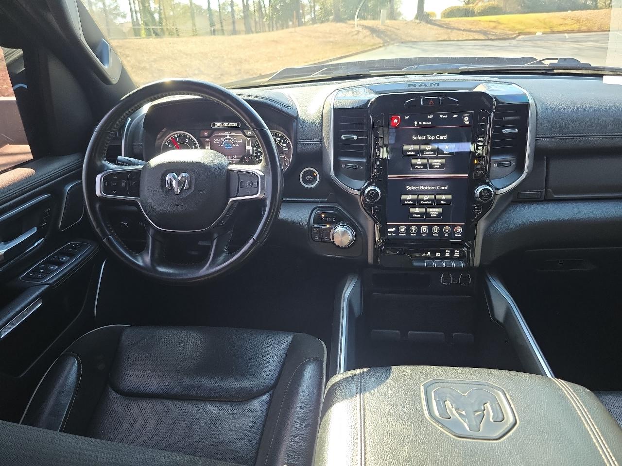 RAM 1500 Laramie 4x4 Crew Cab 5'7" Box 2021