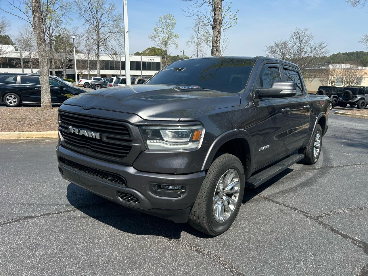 RAM 1500 Laramie 4x4 Crew Cab 5'7" Box 2021