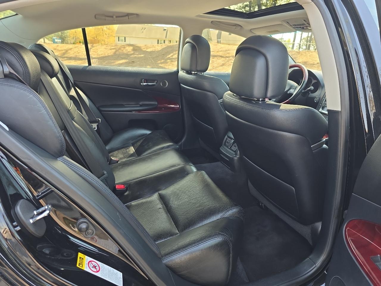 Lexus GS 350 4dr Sdn RWD 2010