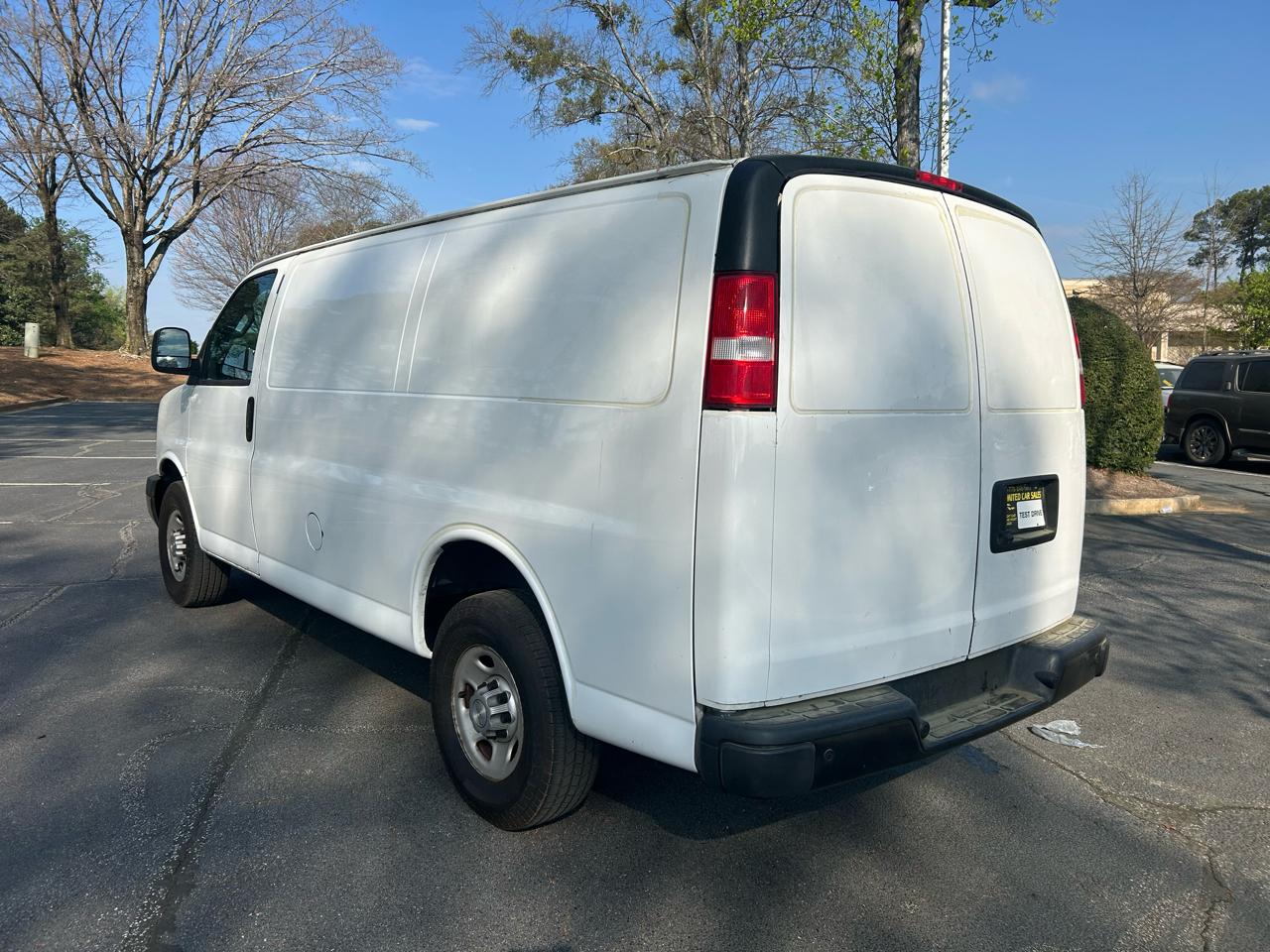 Chevrolet Express Cargo Van RWD 2500 135" 2020