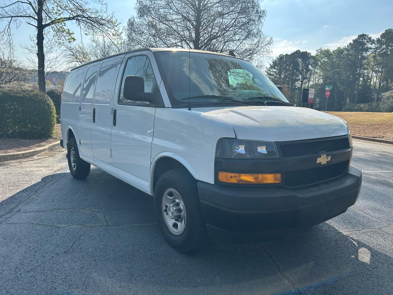 Chevrolet Express Cargo Van RWD 2500 135" 2020