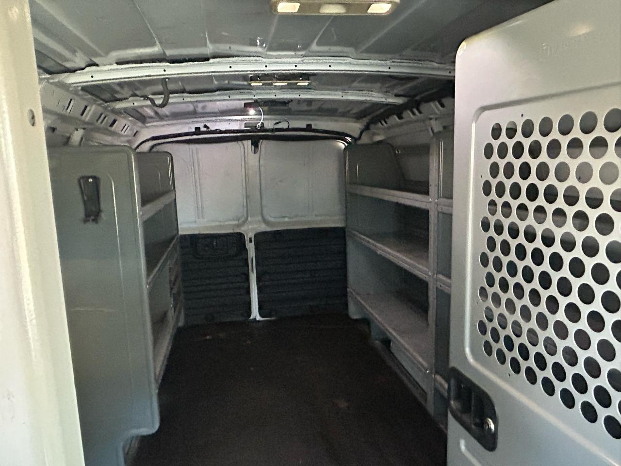 Chevrolet Express Cargo Van RWD 2500 135" 2020