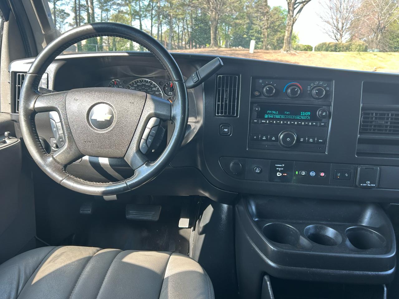 Chevrolet Express Cargo Van RWD 2500 135" 2020