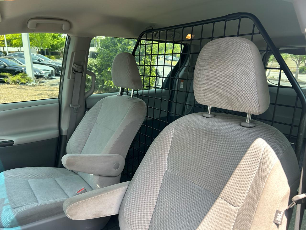 Toyota Sienna L FWD 7-Passenger (Natl) 2017