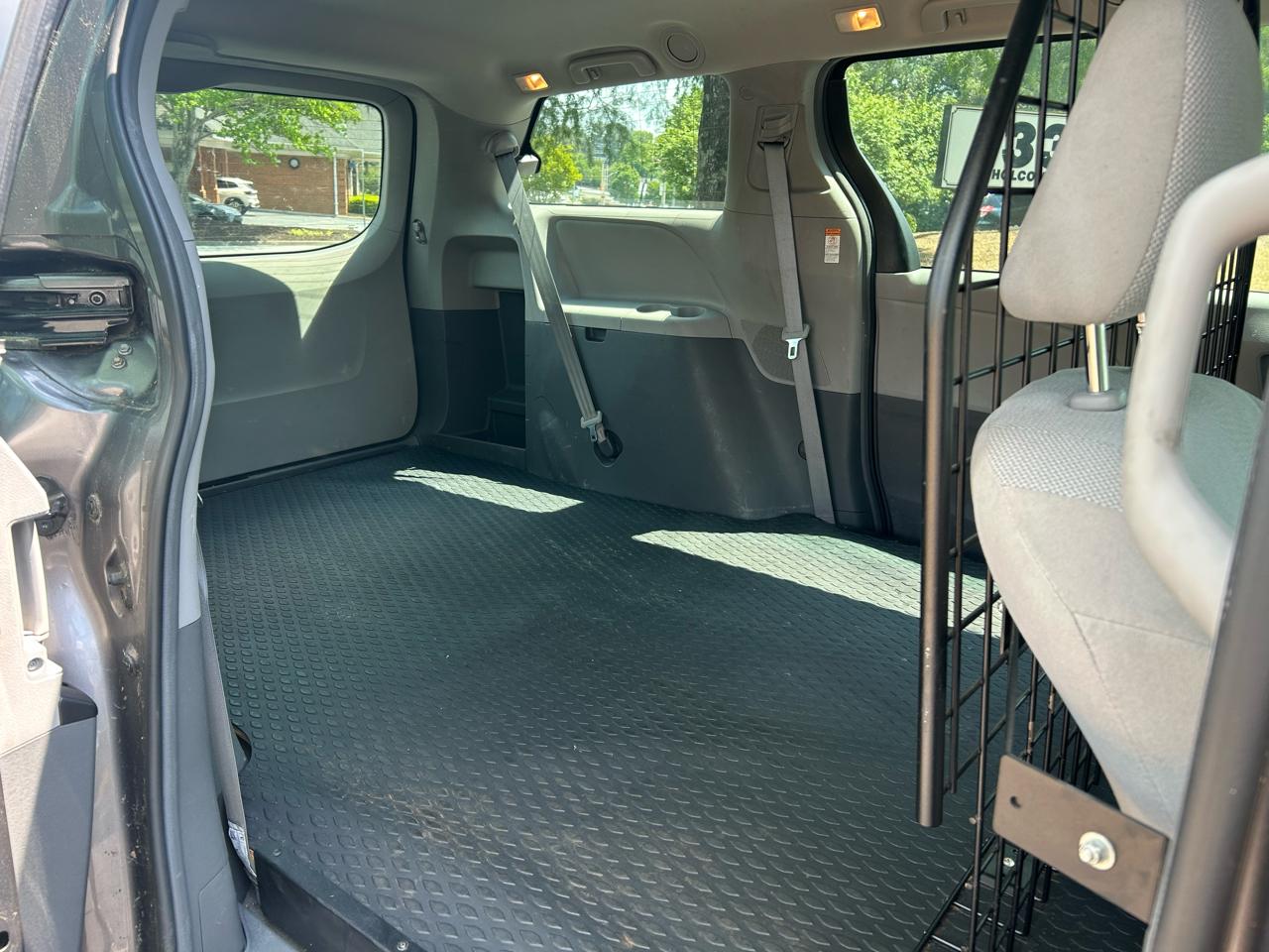 Toyota Sienna L FWD 7-Passenger (Natl) 2017