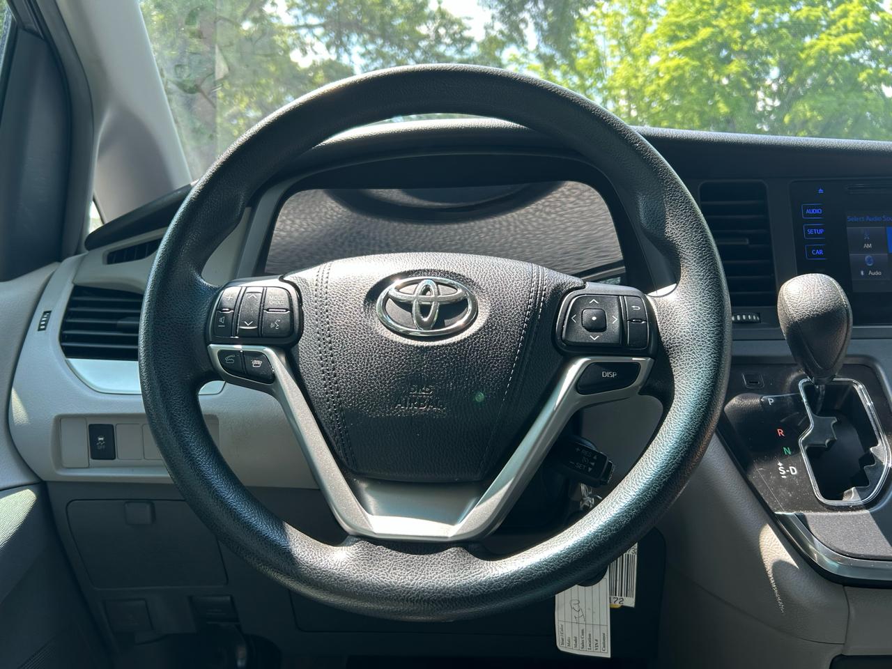 Toyota Sienna L FWD 7-Passenger (Natl) 2017