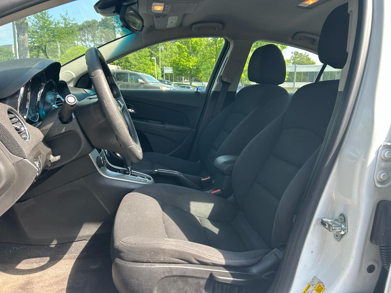 Chevrolet Cruze Limited 4dr Sdn Auto LT w/1LT 2016