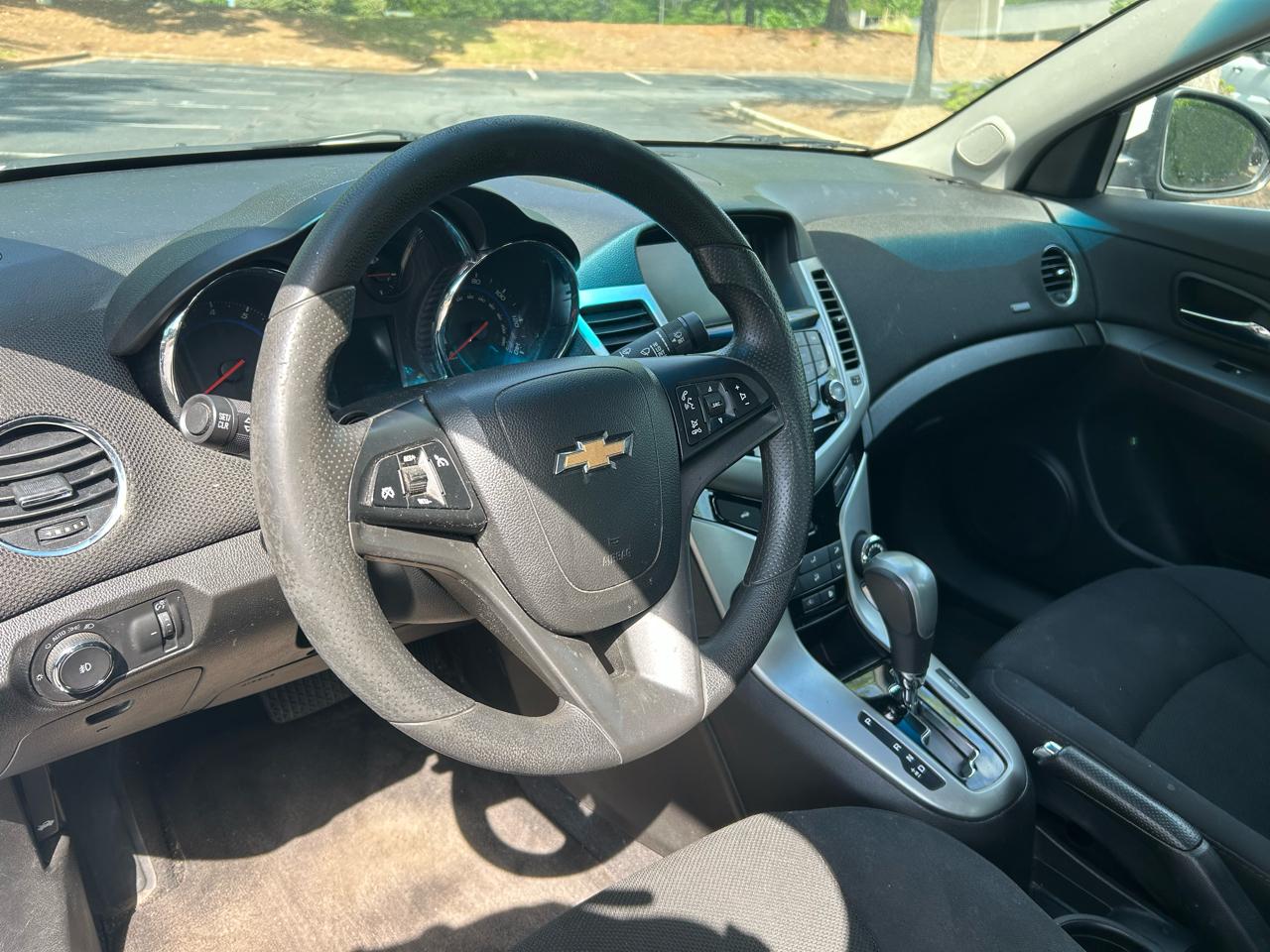 Chevrolet Cruze Limited 4dr Sdn Auto LT w/1LT 2016