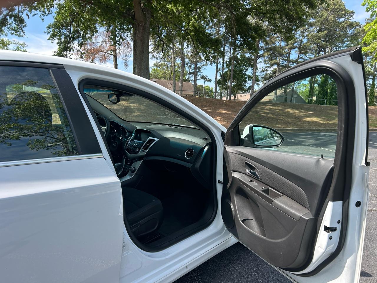 Chevrolet Cruze Limited 4dr Sdn Auto LT w/1LT 2016