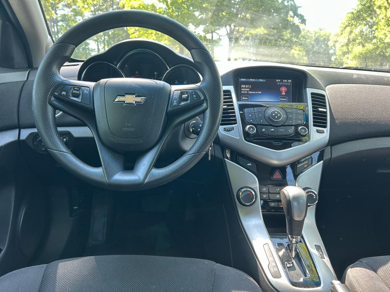 Chevrolet Cruze Limited 4dr Sdn Auto LT w/1LT 2016