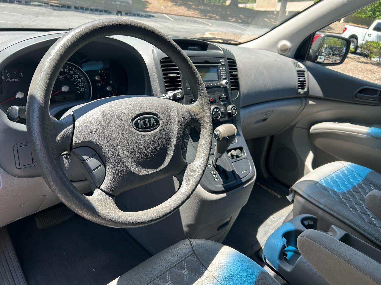 Kia Sedona 4dr LWB LX 2009