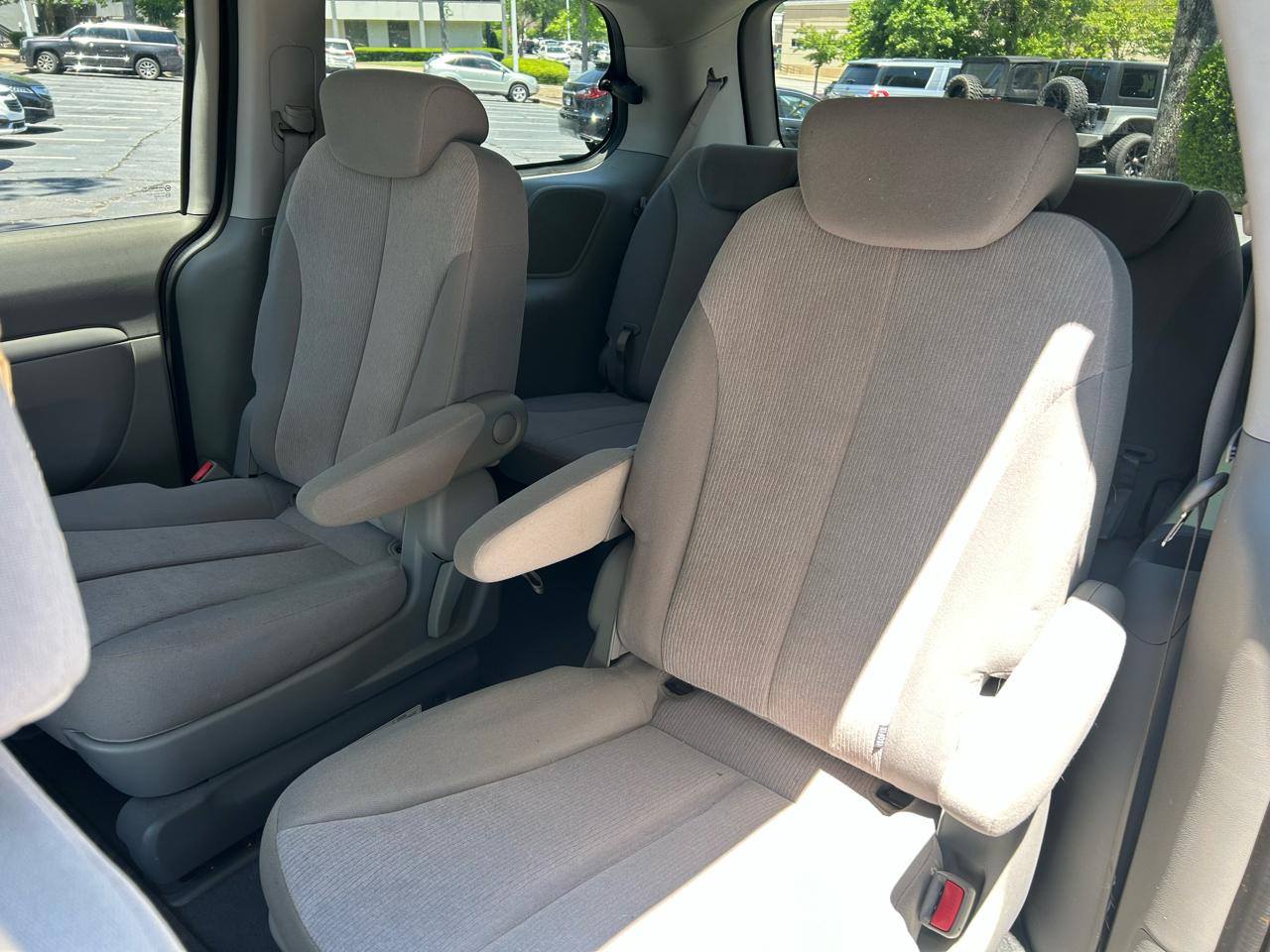 Kia Sedona 4dr LWB LX 2009