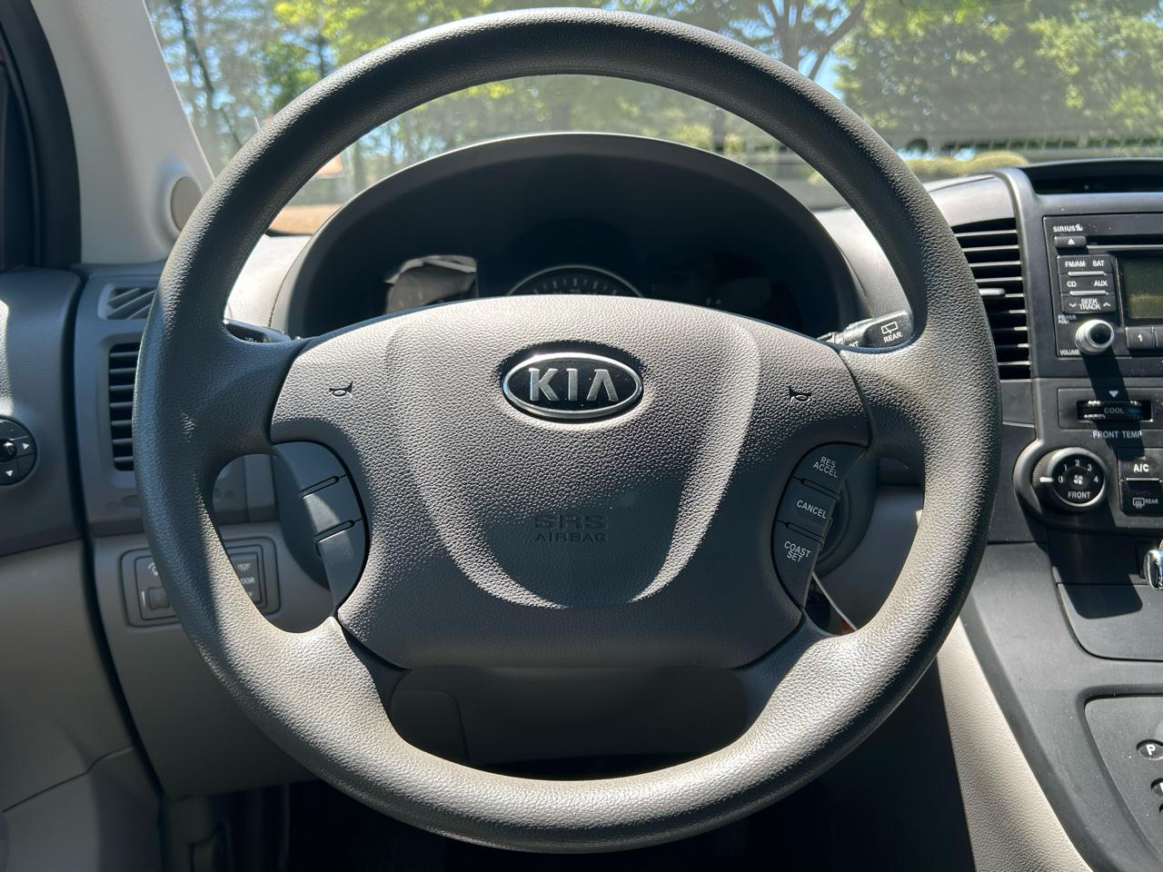 Kia Sedona 4dr LWB LX 2009