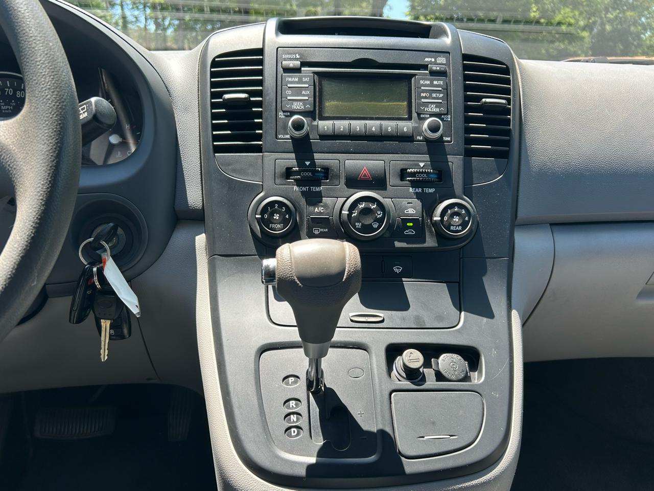 Kia Sedona 4dr LWB LX 2009