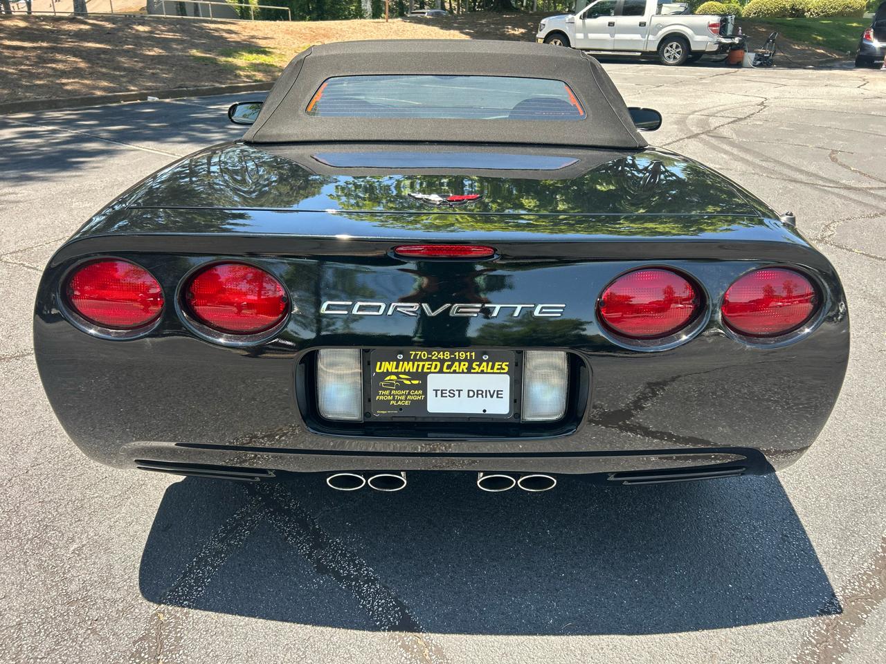 Chevrolet Corvette 2dr Convertible 2002