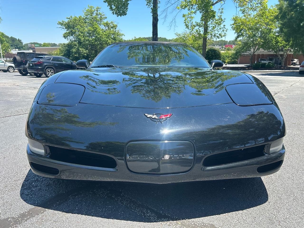 Chevrolet Corvette 2dr Convertible 2002
