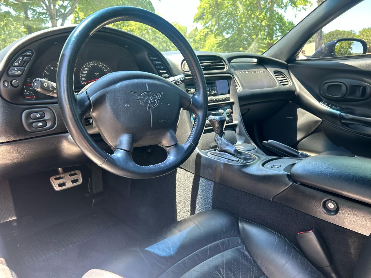 Chevrolet Corvette 2dr Convertible 2002