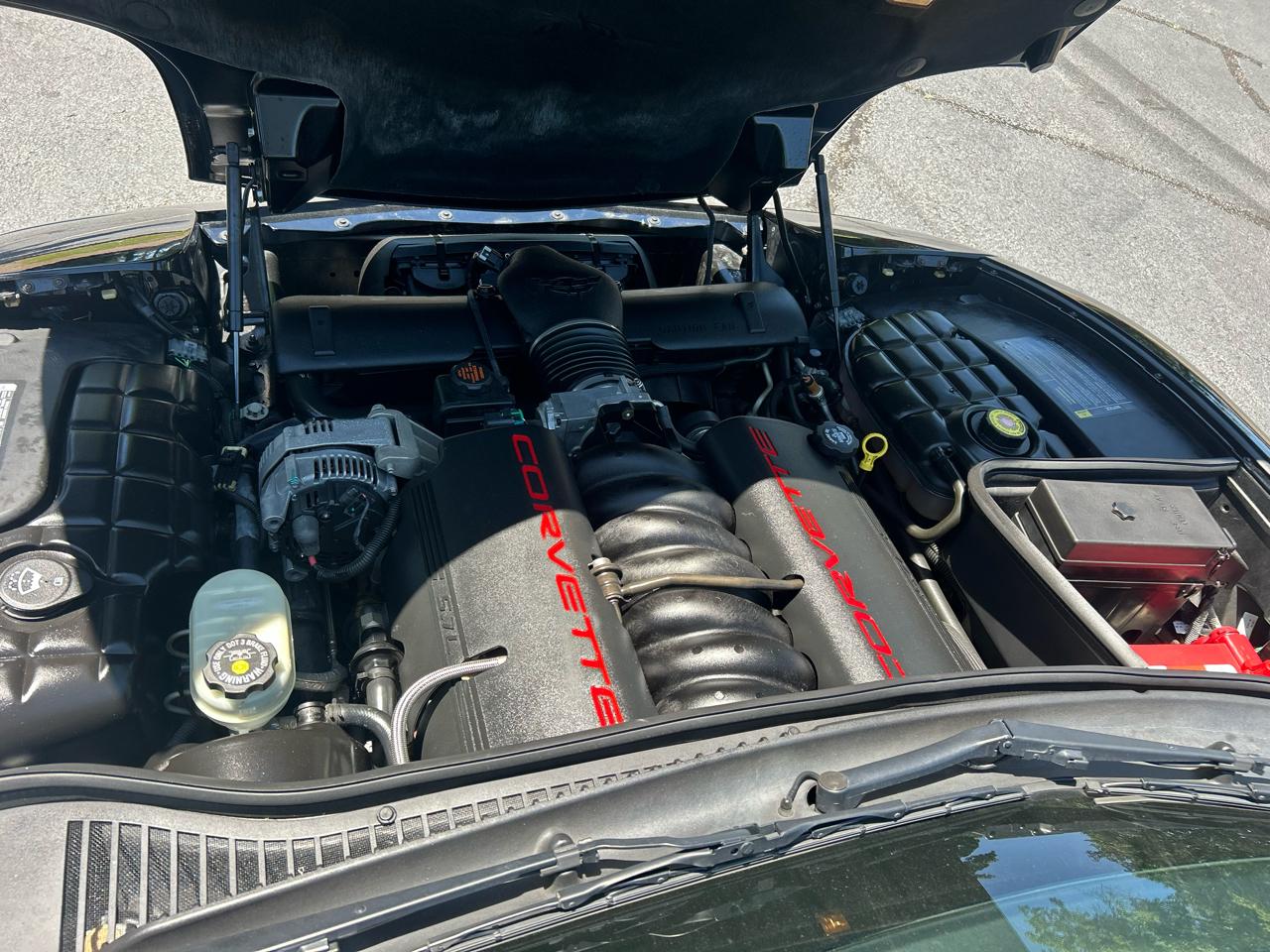 Chevrolet Corvette 2dr Convertible 2002