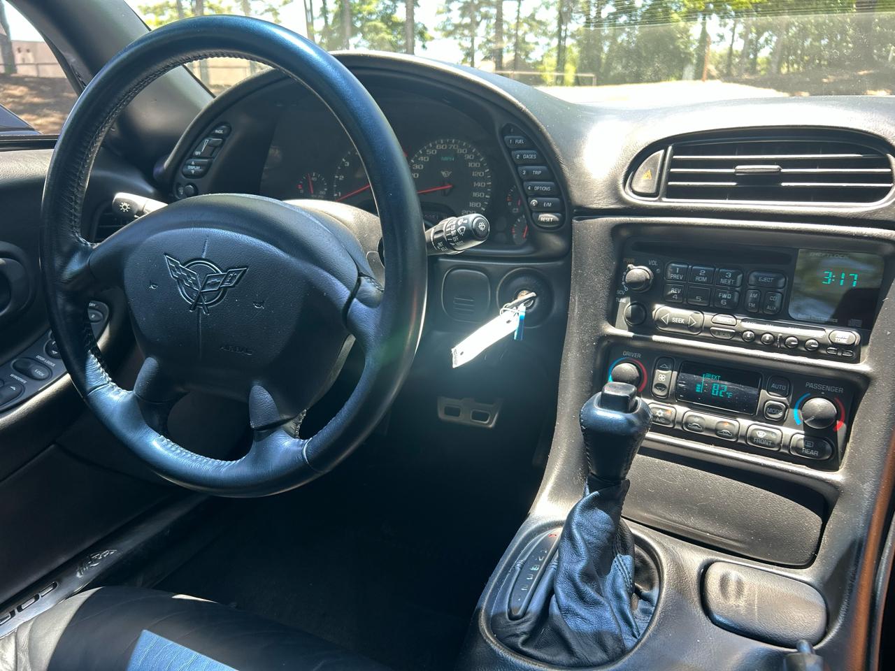 Chevrolet Corvette 2dr Convertible 2002