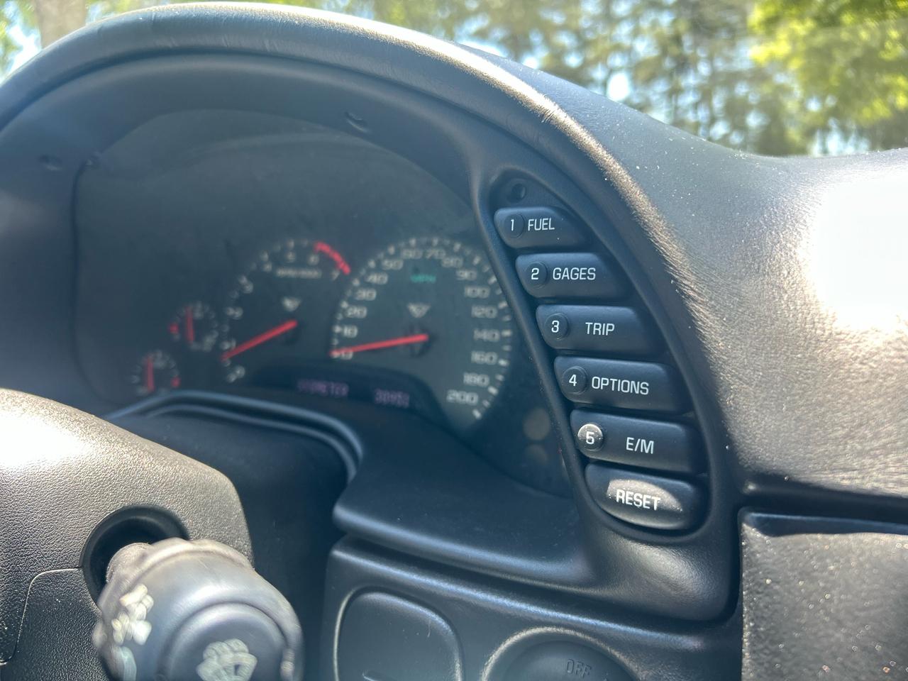 Chevrolet Corvette 2dr Convertible 2002
