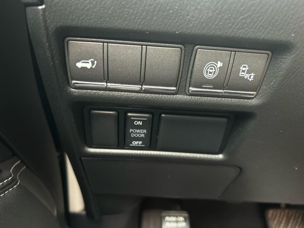 Infiniti QX80 4WD 4dr 2016